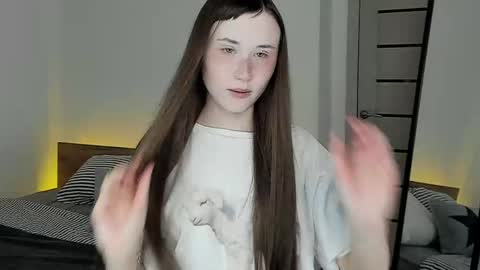 Snapshot of stella_sunny chatting on 05/09/26, 09:31 stella_sunny online show from 05/09/26, 09:31