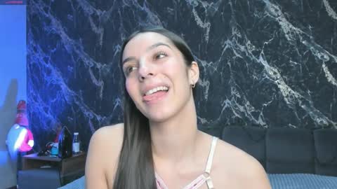 Stella online show from 02/11/26, 04:50