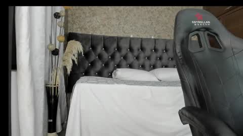 Estella online show from 01/09/25, 08:11