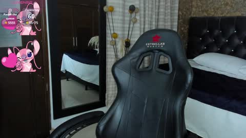 Estella online show from 02/07/25, 01:04