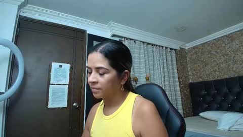 Estella online show from 10/18/25, 09:26