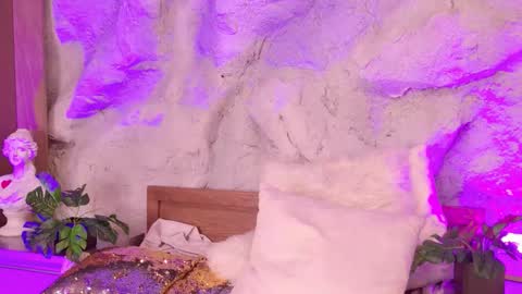 Snapshot of stellaciel_ chatting on 02/19/26, 11:23 S T E L L A online show from 02/19/26, 11:23