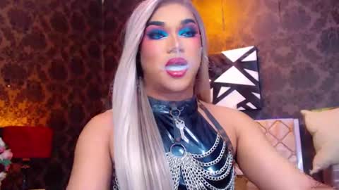 CALL ME STELLA online show from 12/12/24, 10:45