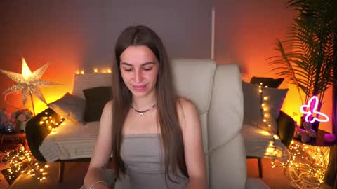 stellahoneywell online show from 06/04/26, 07:03