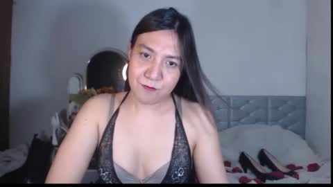 Stella online show from 09/18/25, 09:06