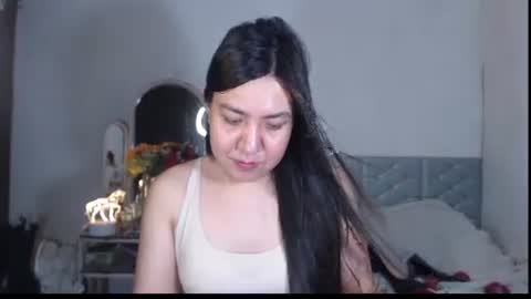 Stella online show from 10/06/25, 04:21