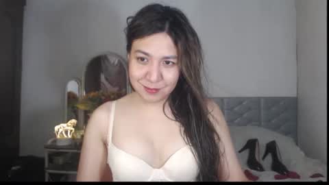 Stella online show from 12/22/25, 02:30