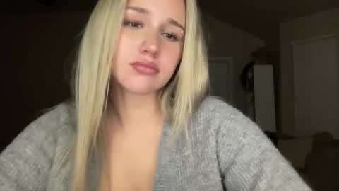 Snapshot of stellaraexox chatting on 11/13/25, 12:53 stellaraexox online show from 11/13/25, 12:53