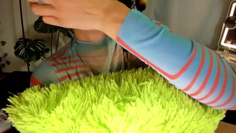 stellart_ online show from 03/04/25, 05:53