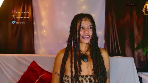 stellart_ online show from 05/20/26, 02:18