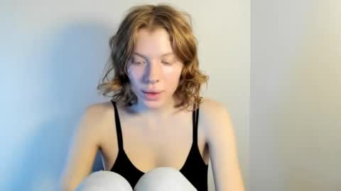 S T E L L A online show from 11/14/25, 09:41