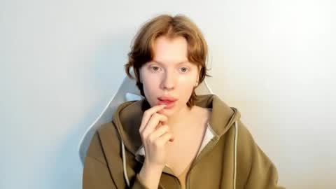 S T E L L A online show from 02/03/26, 07:57