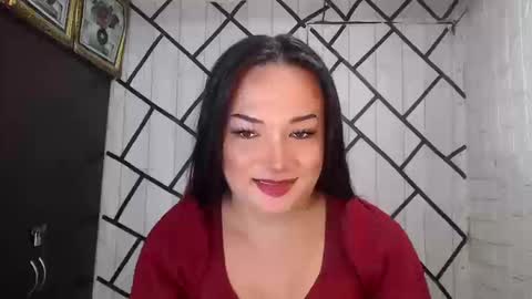 Snapshot of stellaven chatting on 12/18/25, 02:06 Stellaven online show from 12/18/25, 02:06