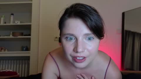 stellawells online show from 09/21/25, 09:16