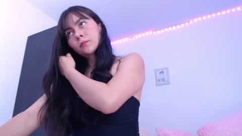 Snapshot of step_daughter_ chatting on 06/27/26, 03:55 MIA online show from 06/27/26, 03:55