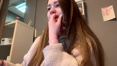 Emma online show from 12/25/24, 12:37