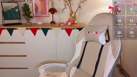 Emma online show from 12/27/24, 12:39