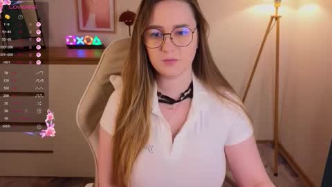 Emma online show from 09/23/25, 09:18