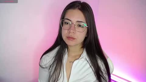 Emma online show from 10/03/25, 05:21