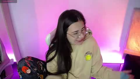 Emma online show from 10/07/25, 01:03