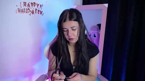 Emma online show from 10/26/25, 05:24