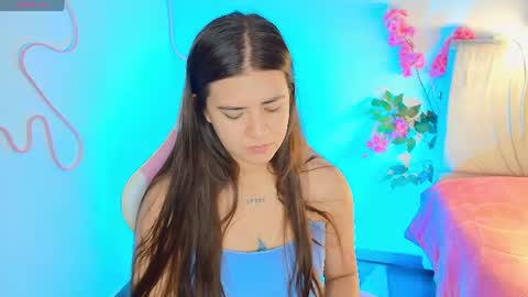 Snapshot of stepha_sweet chatting on 06/20/26, 04:04 Emma online show from 06/20/26, 04:04
