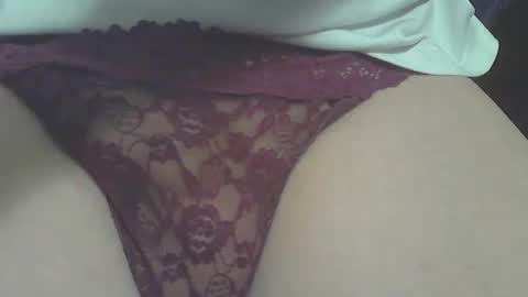 Snapshot of stephanhot chatting on 01/19/25, 02:25 gurls love to have fun online show from 01/19/25, 02:25