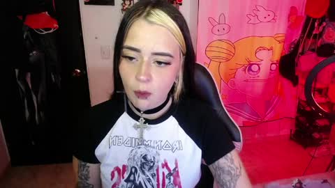 Snapshot of stephani_rousso chatting on 04/08/26, 11:16 joha cosmo online show from 04/08/26, 11:16