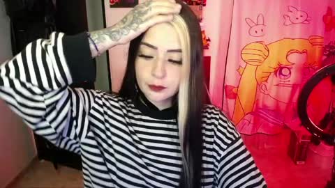 Snapshot of stephani_rousso chatting on 04/26/26, 11:02 joha cosmo online show from 04/26/26, 11:02