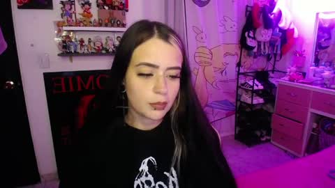 Snapshot of stephani_rousso chatting on 05/20/26, 11:00 joha cosmo online show from 05/20/26, 11:00