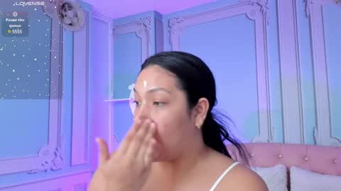 Snapshot of stephania_diamond chatting on 01/18/25, 06:32 online show from 01/18/25, 06:32