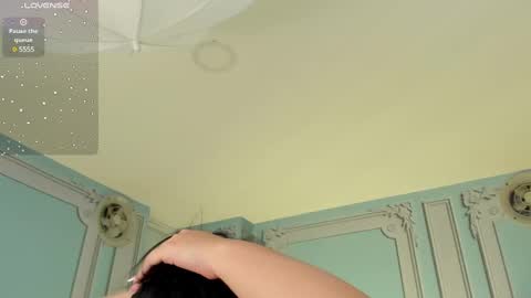 Snapshot of stephania_diamond chatting on 01/25/25, 09:57 online show from 01/25/25, 09:57