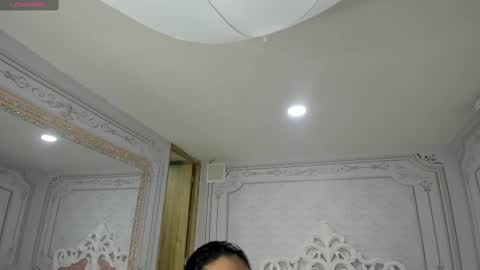         online show from 02/12/25, 02:24