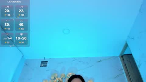 Snapshot of stephania_diamond chatting on 03/06/25, 06:41 online show from 03/06/25, 06:41