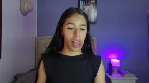 Stephania online show from 04/16/26, 05:03