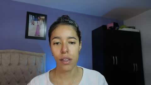 Stephania online show from 05/15/26, 12:56