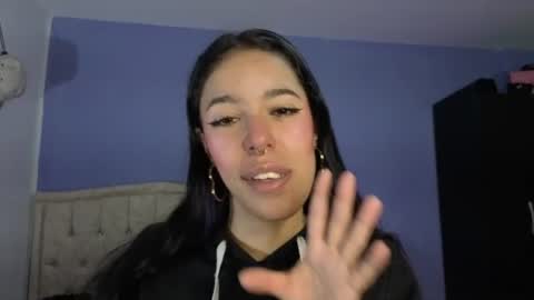 Snapshot of stephania_t chatting on 06/22/26, 02:03 Stephania online show from 06/22/26, 02:03