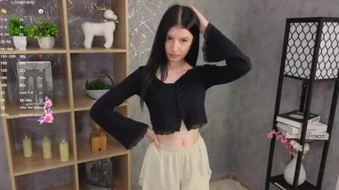 Snapshot of stephaniaharpool chatting on 04/30/26, 01:45 Amelia online show from 04/30/26, 01:45