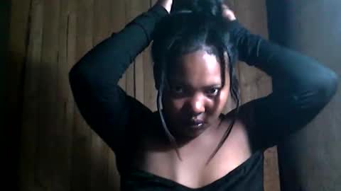 stephanie172 online show from 11/21/25, 12:54