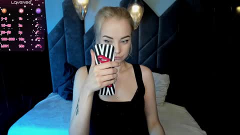 Stephanie Sea online show from 01/26/25, 01:47