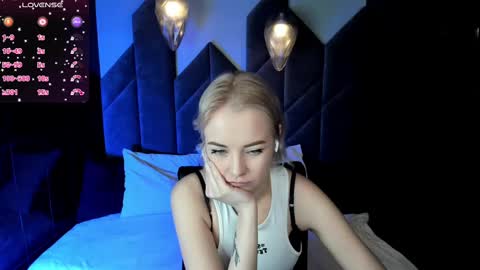 Stephanie Sea online show from 02/18/25, 05:21