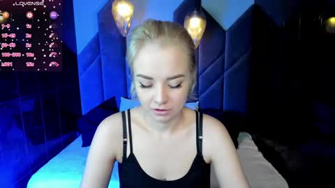 Stephanie Sea online show from 02/25/25, 07:25