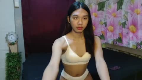 Snapshot of stephanie_zee chatting on 06/28/26, 09:15 stephanie_zee online show from 06/28/26, 09:15