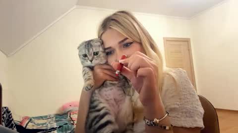 Snapshot of stephaniemalveaux chatting on 02/28/26, 01:56 Steph online show from 02/28/26, 01:56