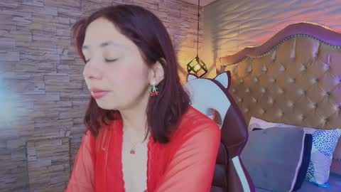 Snapshot of stephaniesun_ chatting on 05/12/26, 01:08 Stephaniesun online show from 05/12/26, 01:08