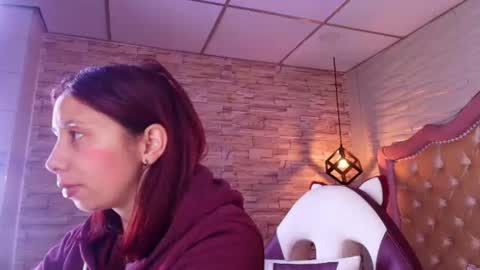 Snapshot of stephaniesun_ chatting on 07/02/26, 12:44 Stephaniesun online show from 07/02/26, 12:44