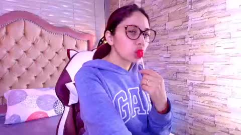 Snapshot of stephaniesun_ chatting on 07/28/26, 02:57 Stephaniesun online show from 07/28/26, 02:57