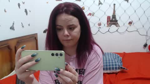 Snapshot of stephaniewild chatting on 01/13/25, 02:53 Stephanie   online show from 01/13/25, 02:53