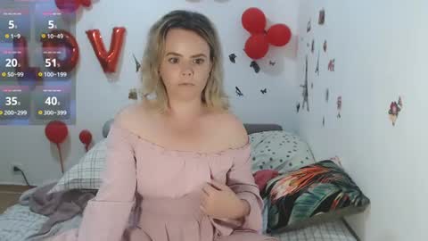 Snapshot of stephaniewild chatting on 06/17/26, 09:45 Stephanie online show from 06/17/26, 09:45