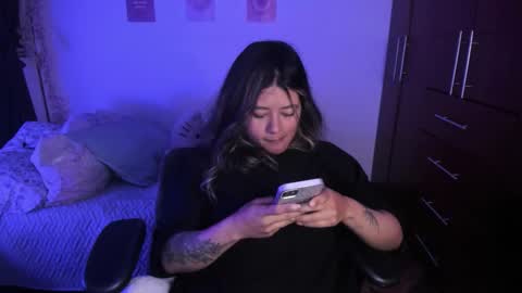 Stephanie  online show from 11/02/25, 02:14